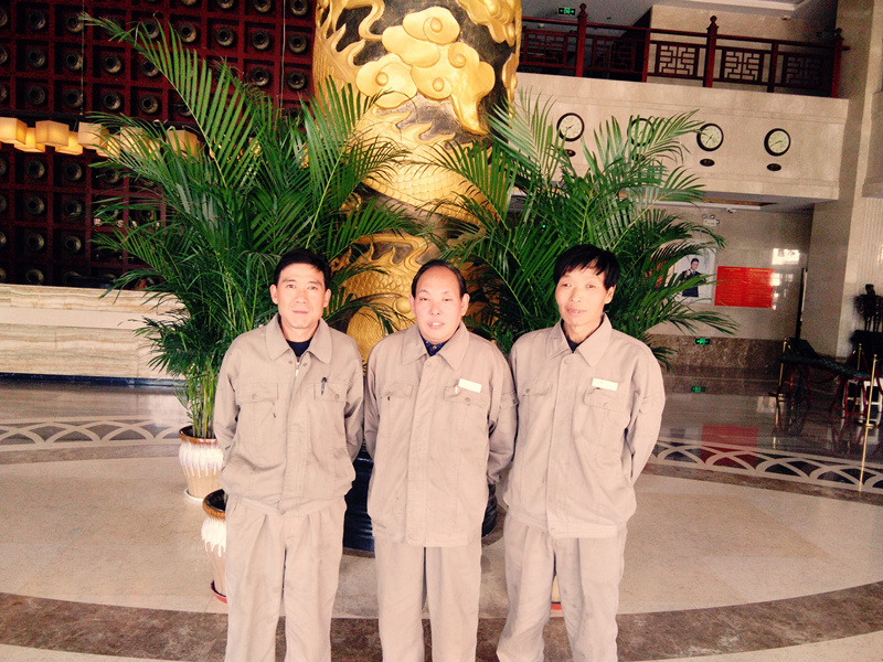 幕後(hou)英雄│記迪尼斯伊川店(diàn)工(gong)程(cheng)部(bu)
