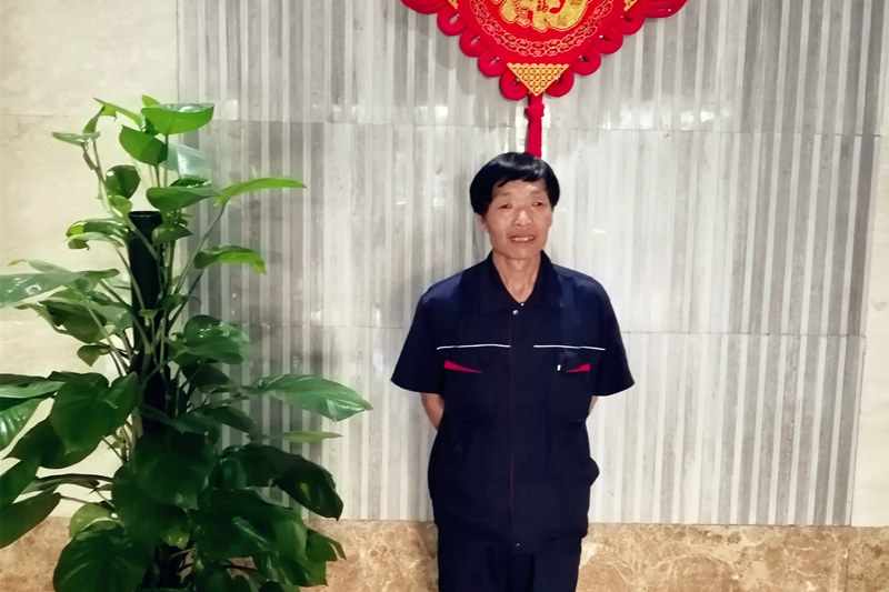 默默付出 守(shou)護酒店(diàn)運轉