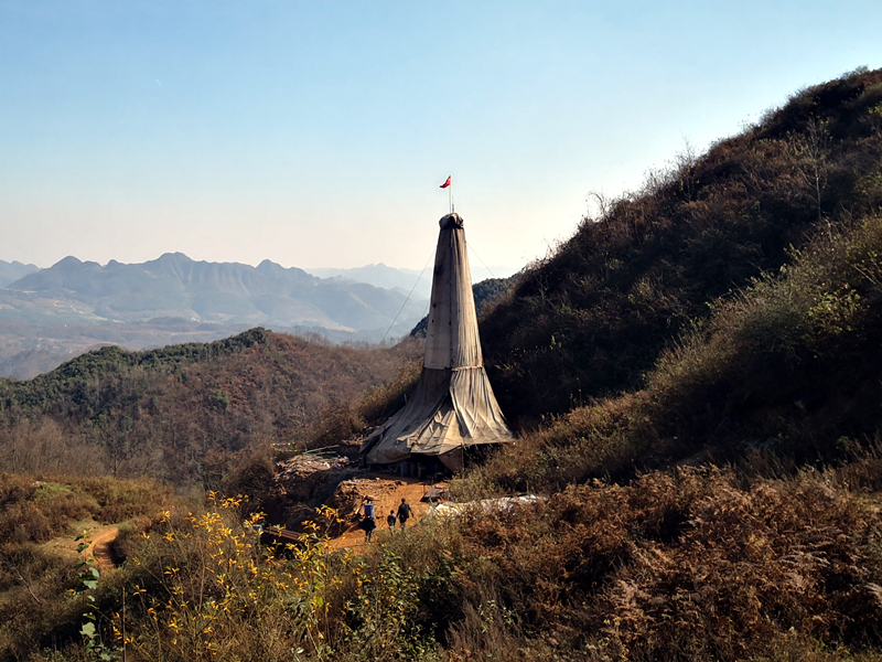 再出髮(fa)，亮岩